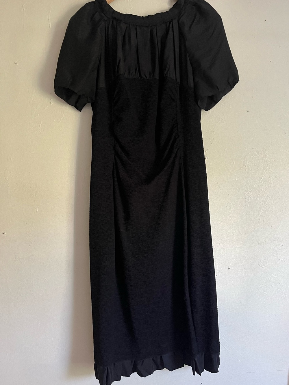 Nina Ricci Black Puff-Sleeve Midi Dress